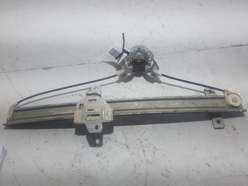 Recambio de motor elevalunas trasero izquierdo para suzuki santana 350 referencia OEM IAM 325415  