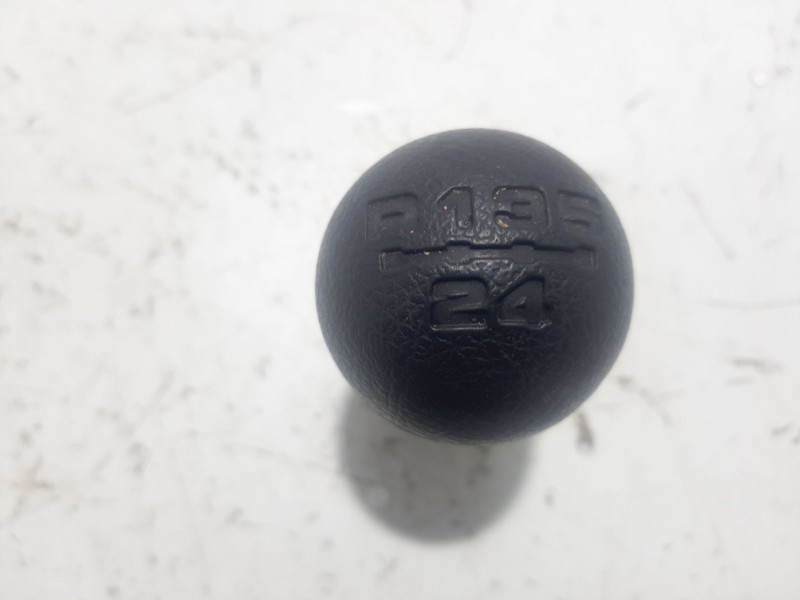 Recambio de pomo palanca cambio para suzuki santana 350 referencia OEM IAM 244750  