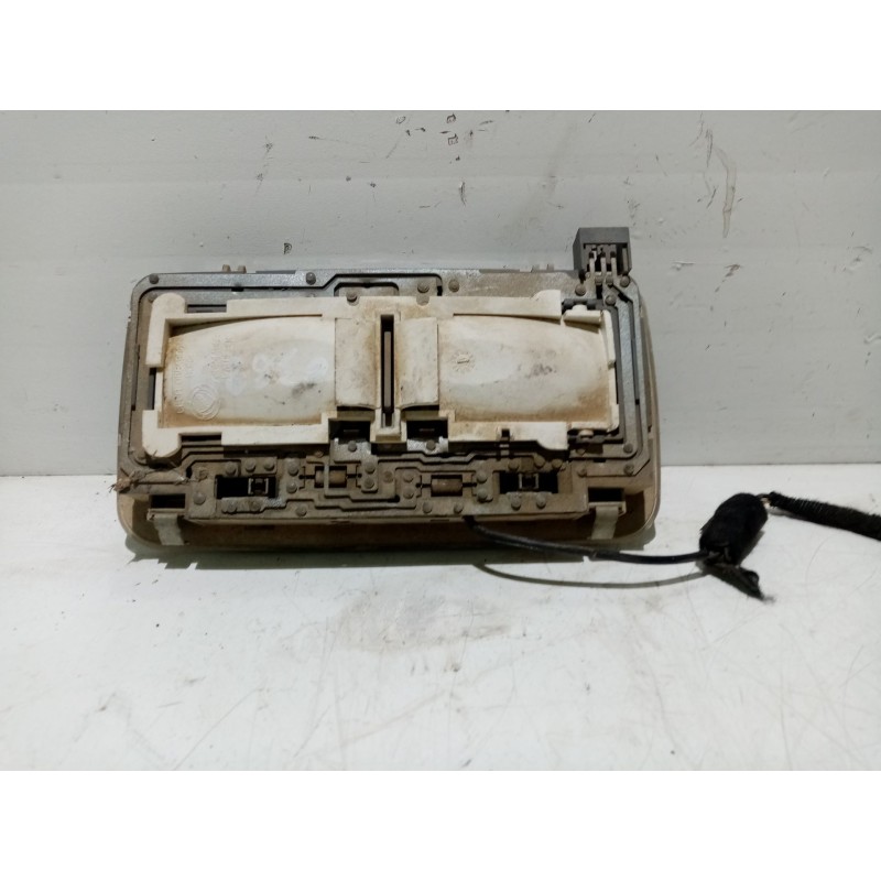 Recambio de luz interior para peugeot bipper referencia OEM IAM 735487089  