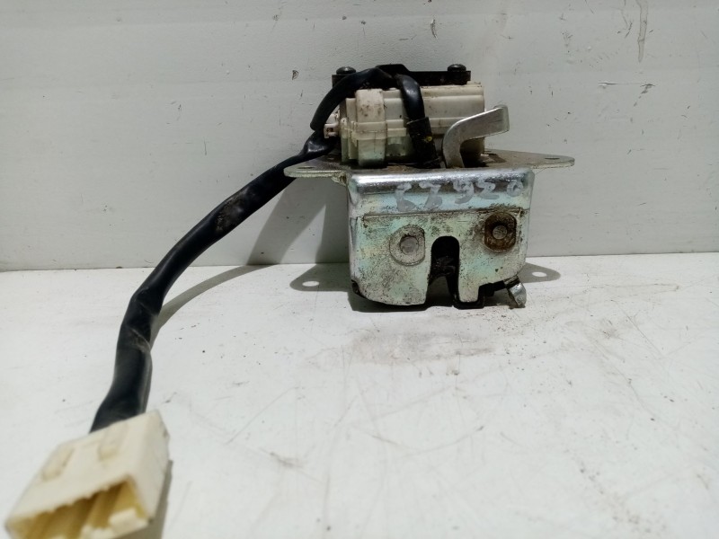 Recambio de cerradura maletero / porton para peugeot bipper referencia OEM IAM 8719G3  