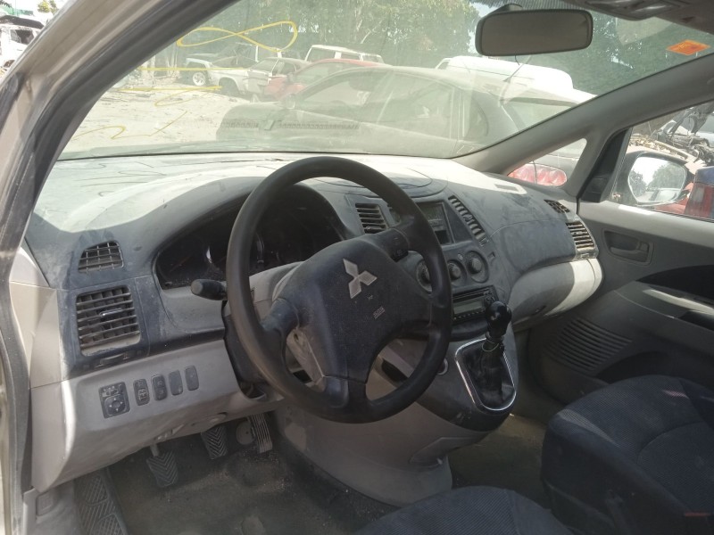 mitsubishi grandis (na_w) del año 2007