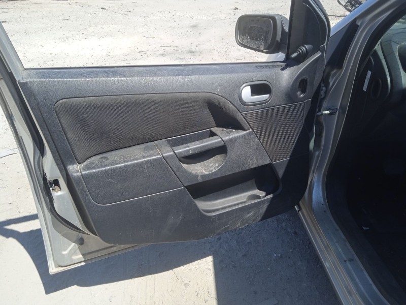 ford fiesta v (jh_, jd_) del año 2004