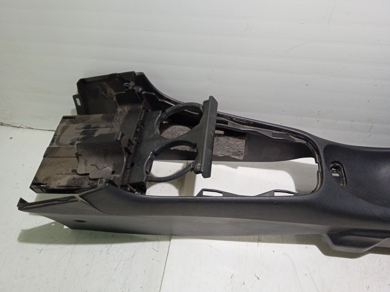 Recambio de consola central para nissan almera (n16/e) 1.5 16v cat referencia OEM IAM 969105M300  