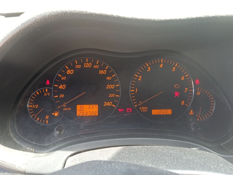 toyota avensis (_t25_) del año 2005