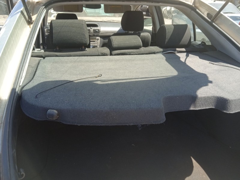 toyota avensis (_t25_) del año 2005