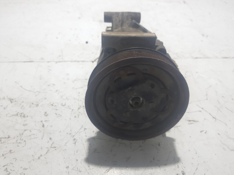 Recambio de compresor aire acondicionado para suzuki santana 350 referencia OEM IAM W06D0520268  