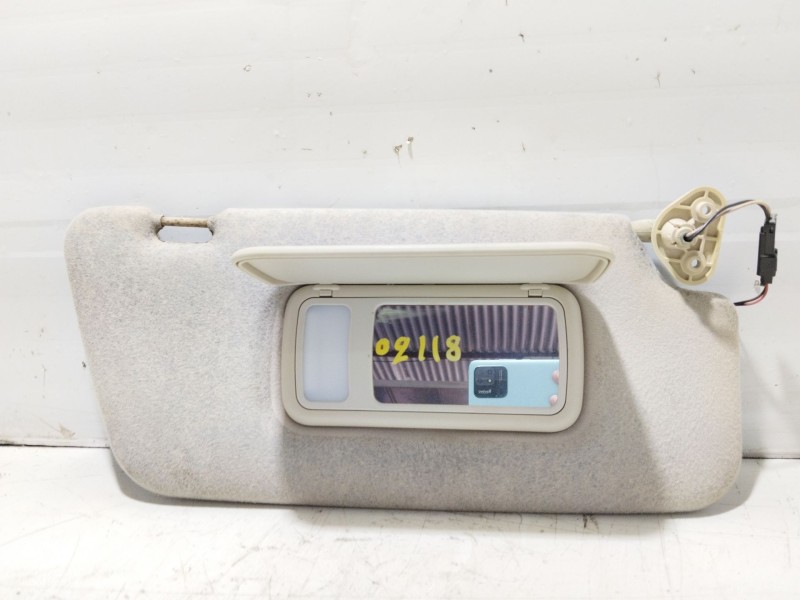 Recambio de parasol derecho para mercedes-benz clase m (w163) 320 (163.154) referencia OEM IAM 1638100210  