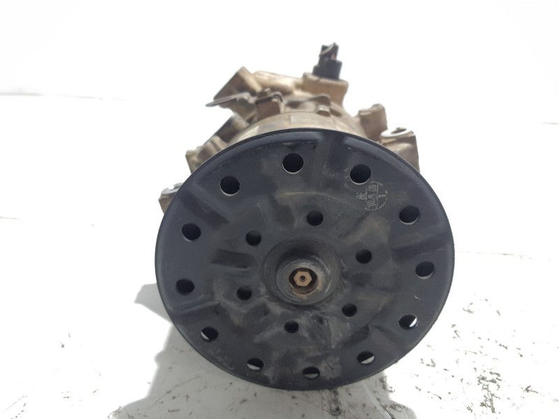 Recambio de compresor aire acondicionado para toyota rav 4 iii (_a3_) 2.2 d 4wd (ala30_) referencia OEM IAM 8831042250  