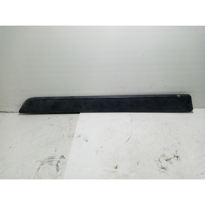 Recambio de moldura para peugeot bipper referencia OEM IAM 1308813070  