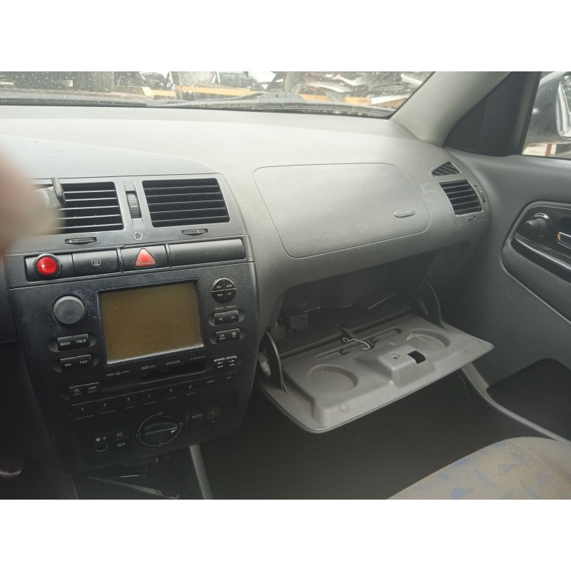 seat cordoba vario (6k5) del año 2001