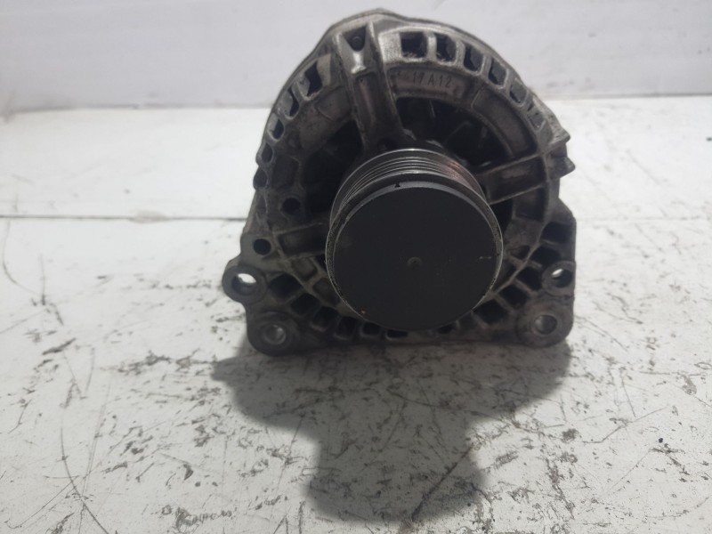 Recambio de alternador para skoda octavia berlina (1u2) ambiente referencia OEM IAM 47903018X 037903025L 12041490125N