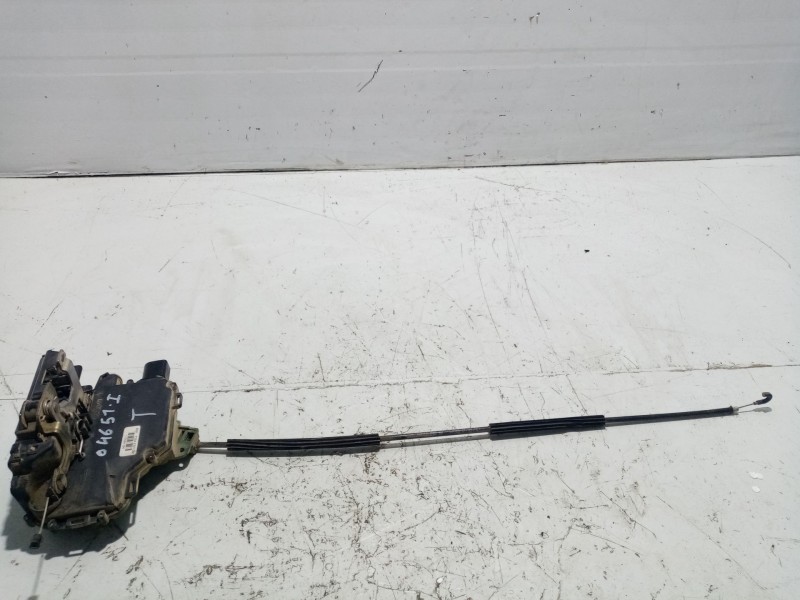 Recambio de cerradura puerta trasera izquierda para skoda octavia berlina (1u2) ambiente referencia OEM IAM 117684104  45MY3B583