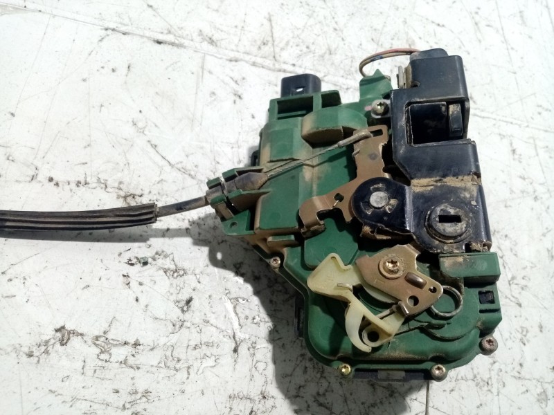 Recambio de cerradura puerta trasera izquierda para skoda octavia berlina (1u2) ambiente referencia OEM IAM 117684104  45MY3B583