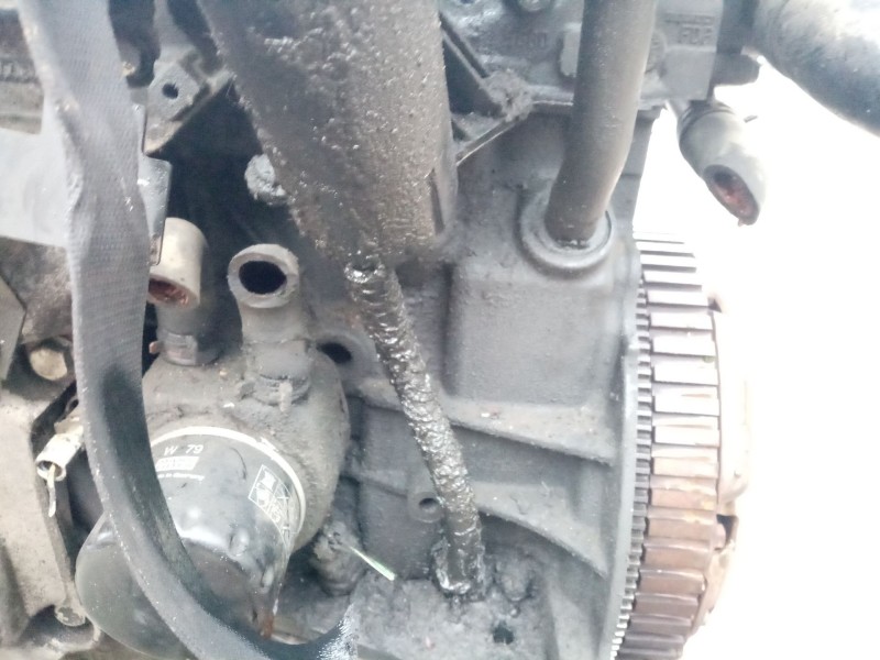 Recambio de bloque para nissan primastar autobús (x83) dci 100 referencia OEM IAM 1101000Q0G  