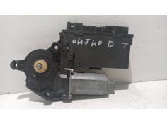 Recambio de motor elevalunas trasero derecho para audi a4 b6 avant (8e5) 2.5 tdi quattro referencia OEM IAM 0130821766   2