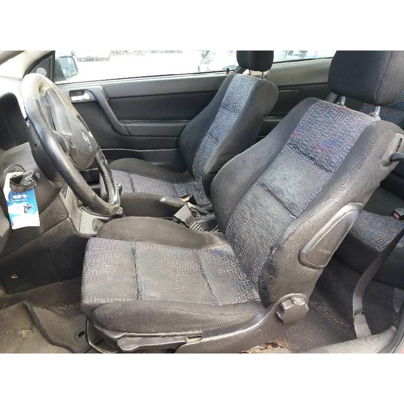 opel astra g coupé 2.2 16v edition   |   01.00 - 12.04 | 2000 - 2004 | 147 cv / 108 kw del año 2000