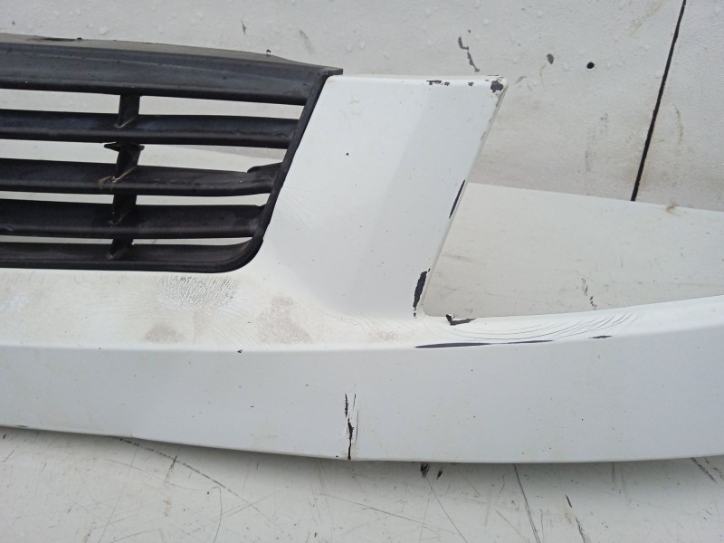 Recambio de rejilla delantera para renault kangoo (kc0/1_) 1.5 dci (kc07) referencia OEM IAM 8200150629 7701056411 7701056406