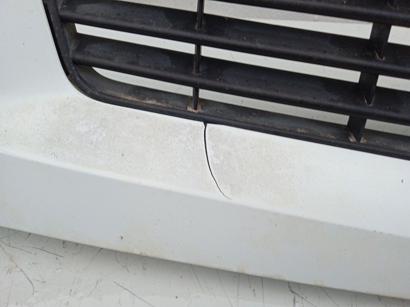 Recambio de rejilla delantera para renault kangoo (kc0/1_) 1.5 dci (kc07) referencia OEM IAM 8200150629 7701056411 7701056406