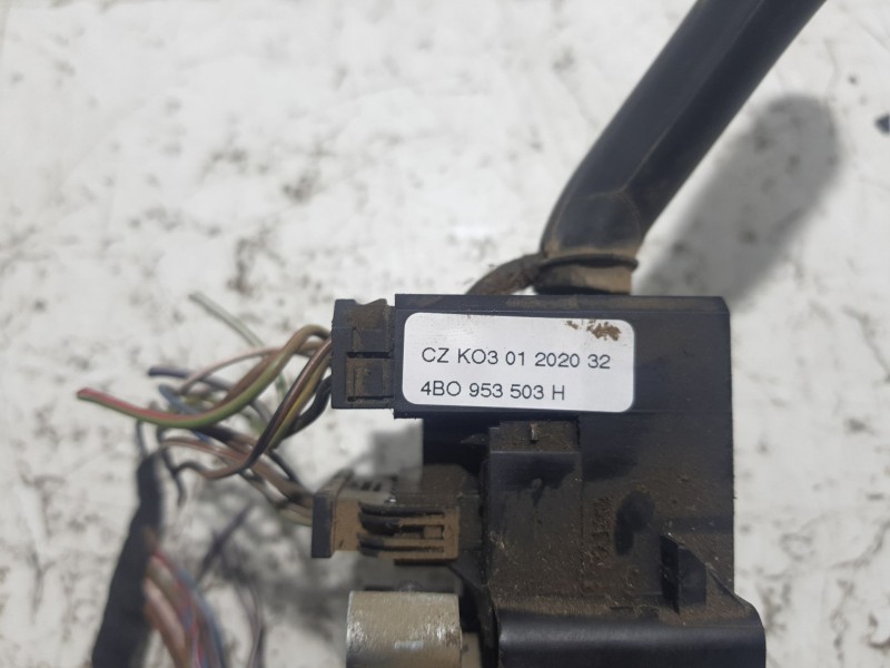 Recambio de mando multifuncion para skoda fabia (6y2/6y3) comfort line referencia OEM IAM 8L09535813  