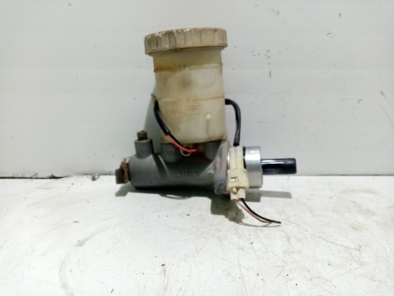 Recambio de bomba freno para land rover santana 350 referencia OEM IAM 479831  