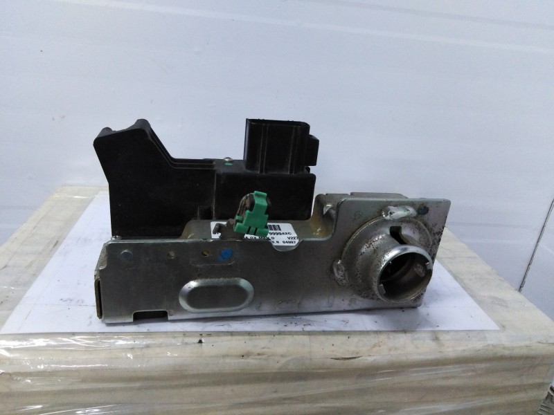 Recambio de cerradura puerta delantera derecha para  referencia OEM IAM 2T1AV21812AE  