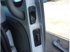 Recambio de cerradura puerta lateral izquierda para renault kangoo (kc0/1_) 1.5 dci referencia OEM IAM 8200051735  