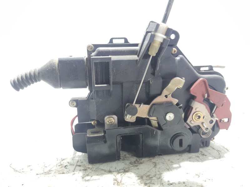 Recambio de cerradura puerta trasera derecha para audi a4 berlina (8e) referencia OEM IAM 8E0839016C  