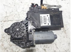 Recambio de motor elevalunas trasero izquierdo para audi a4 berlina (8e) referencia OEM IAM 8E0959801E 0130821767 5WK47009BBF 2