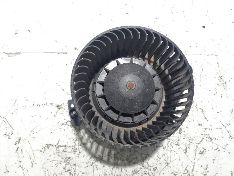 Recambio de ventilador calefaccion para audi a4 berlina (8e) referencia OEM IAM 8E1820021B  