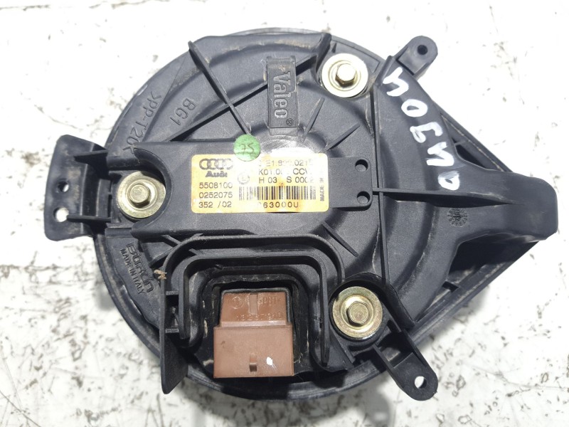 Recambio de ventilador calefaccion para audi a4 berlina (8e) referencia OEM IAM 8E1820021B  