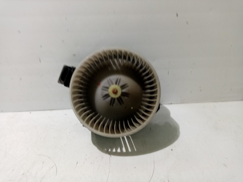 Recambio de motor calefaccion para toyota auris 1.4 turbodiesel cat referencia OEM IAM 8710302140  