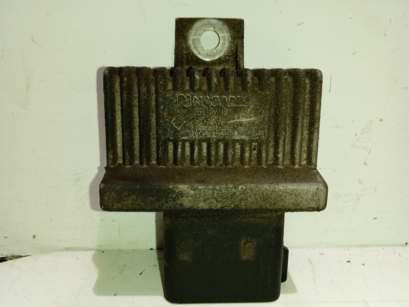 Recambio de caja precalentamiento para renault kangoo (kc0/1_) 1.5 dci referencia OEM IAM 7703115078  