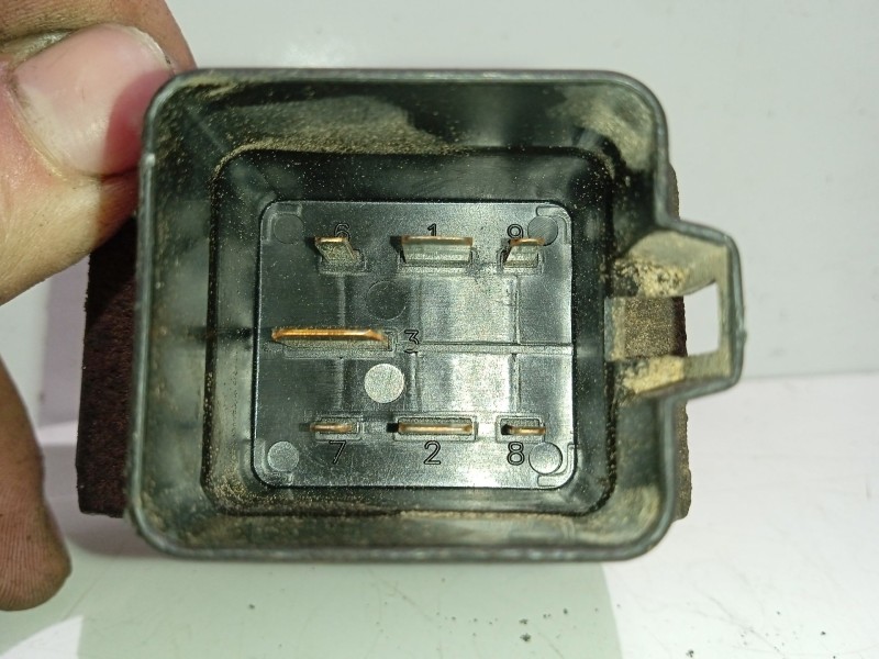 Recambio de caja precalentamiento para renault kangoo (kc0/1_) 1.5 dci referencia OEM IAM 7703115078  