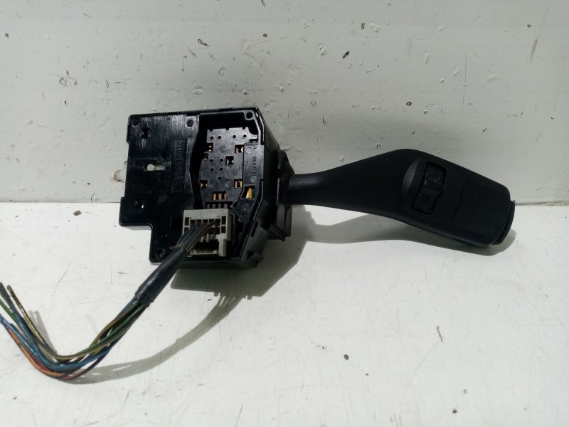 Recambio de mando intermitentes para ford focus ii referencia OEM IAM 1362588  