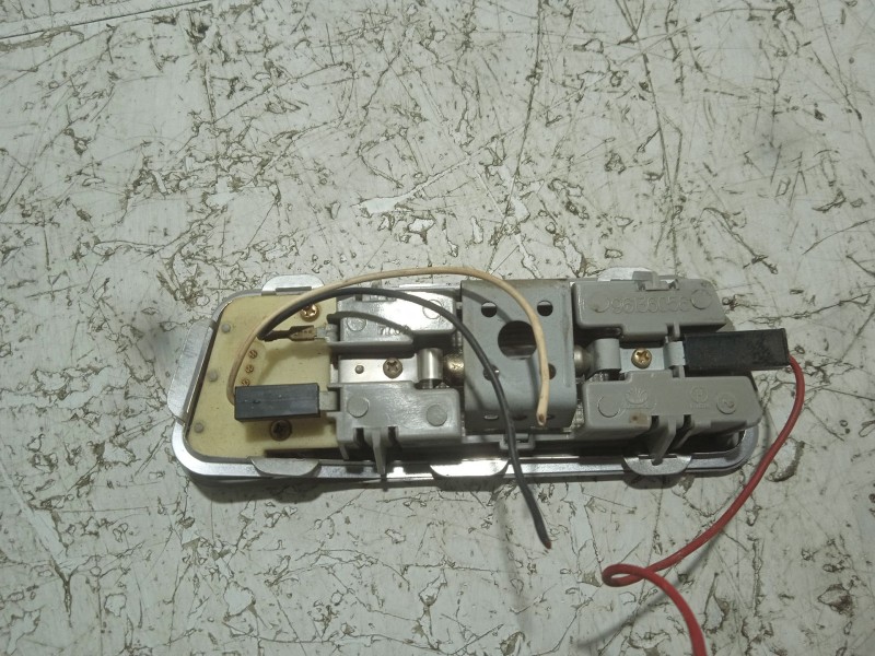 Recambio de luz interior para daewoo nexia 1.5 (08, 68) referencia OEM IAM 184324451  