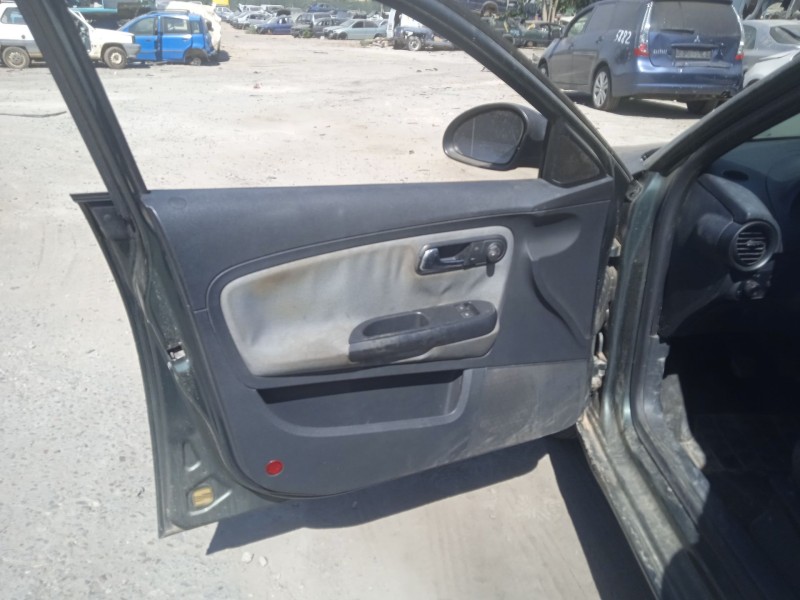 seat ibiza iii (6l1) del año 2003