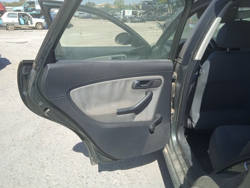 seat ibiza iii (6l1) del año 2003