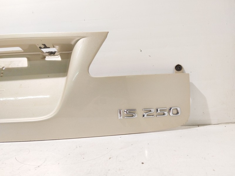 Recambio de moldura para lexus is ii (_e2_) 250 (gse20) referencia OEM IAM 7680153030 7680153040 76801-53030