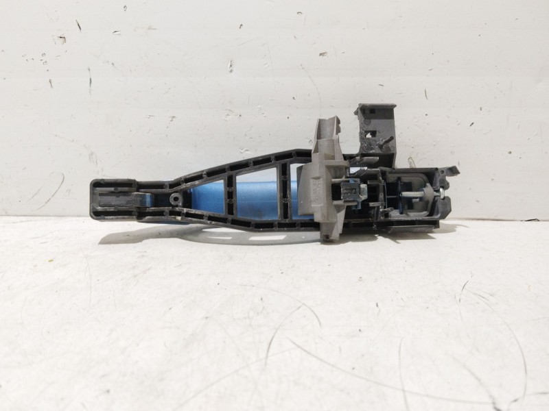 Recambio de maneta exterior delantera derecha para ford focus ii referencia OEM IAM 1305822  