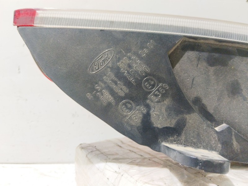 Recambio de piloto trasero derecho para ford focus ii referencia OEM IAM 1520762  