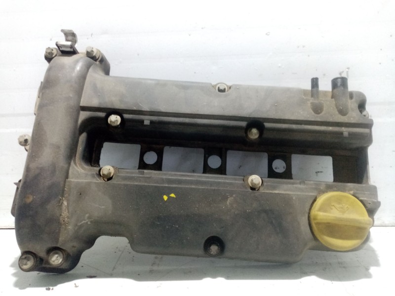 Recambio de tapa balancines para opel corsa c referencia OEM IAM 5607075  