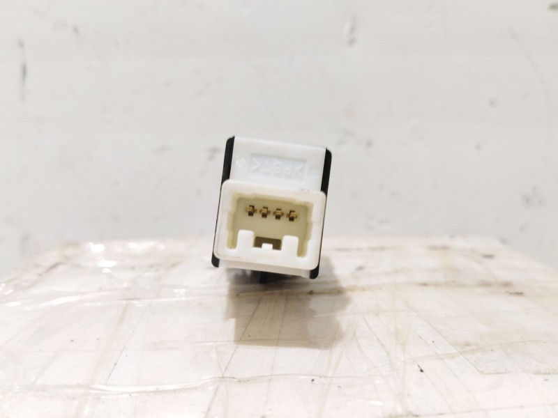 Recambio de interruptor para lexus is ii (_e2_) 250 (gse20) referencia OEM IAM 8411948010 8411948010 8411948010