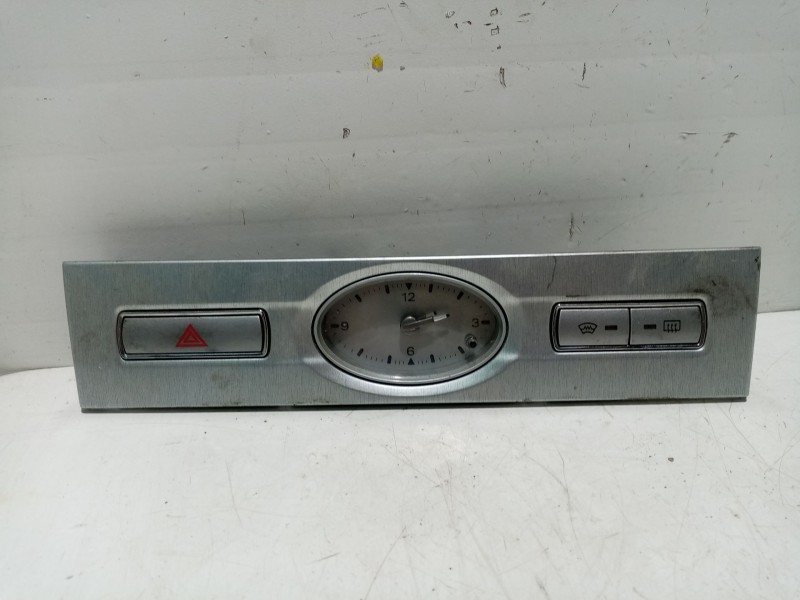 Recambio de moldura para ford mondeo iii (b5y) 2.0 tdci referencia OEM IAM 4S71F044K08 1301051528 