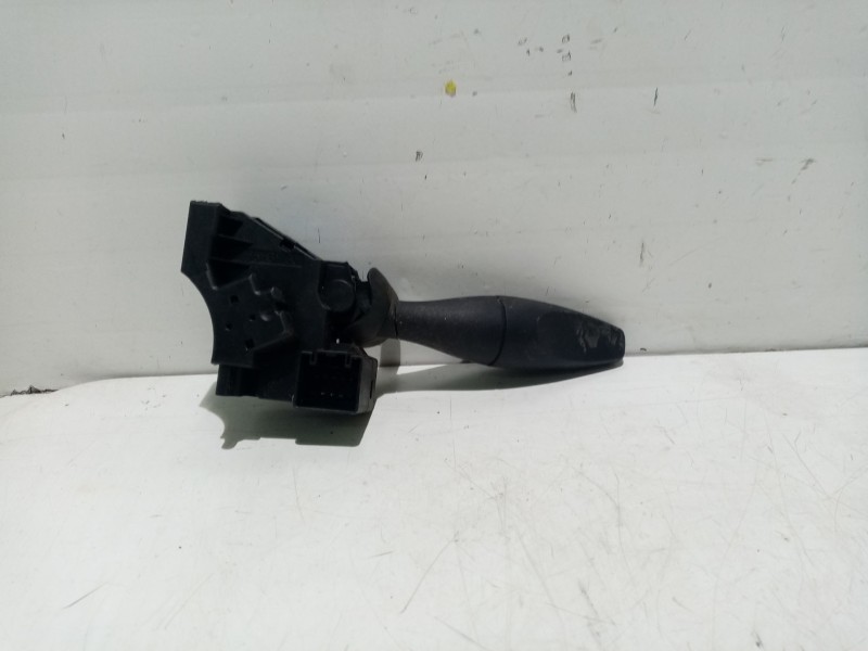 Recambio de mando intermitentes para ford mondeo iii (b5y) 2.0 tdci referencia OEM IAM 1142542  
