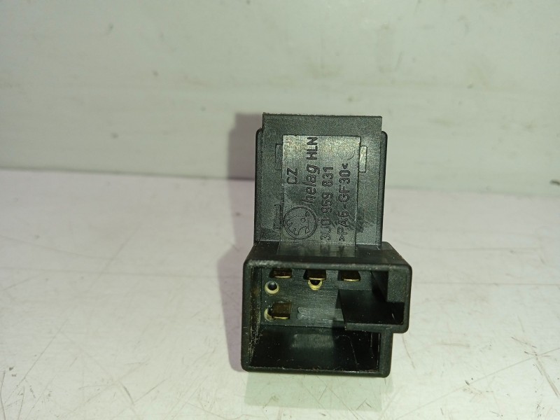 Recambio de interruptor para skoda superb i (3u4) 2.0 tdi referencia OEM IAM 3U0959831  