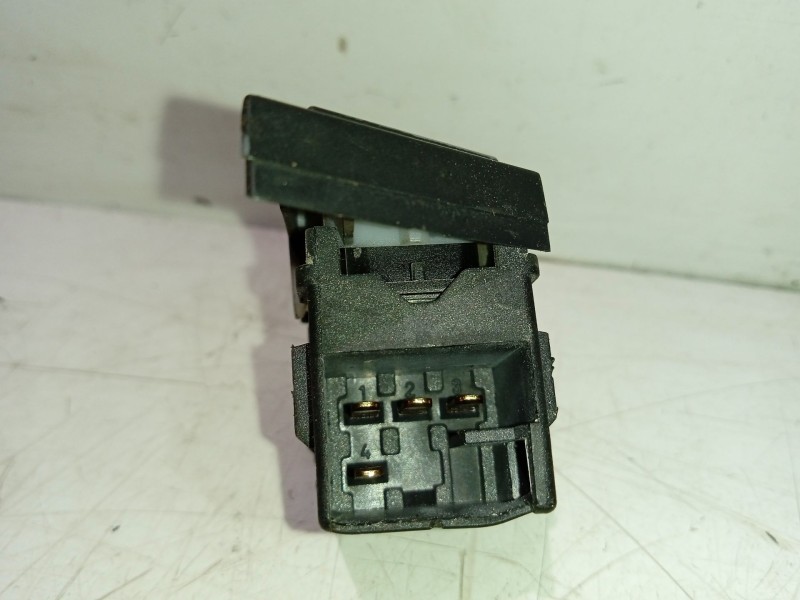 Recambio de mando elevalunas trasero izquierdo para skoda superb i (3u4) 2.0 tdi referencia OEM IAM 3U0959855  