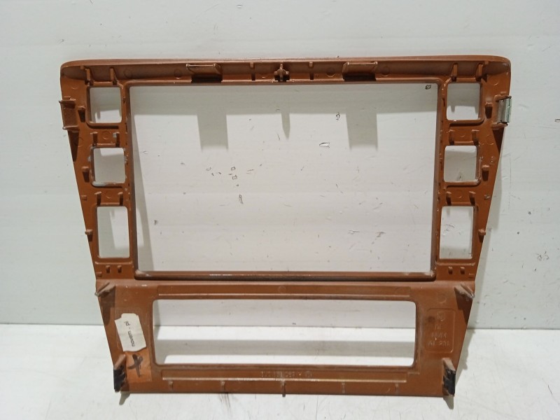 Recambio de moldura para skoda superb i (3u4) 2.0 tdi referencia OEM IAM 3U0858069H  