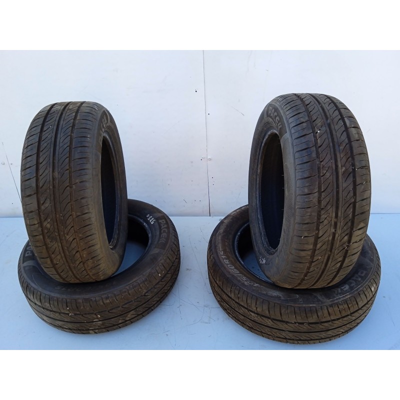 Recambio de neumatico para nissan almera ii (n16) 2.2 di referencia OEM IAM 195/60/R1588VSEMANA01AÑO24  