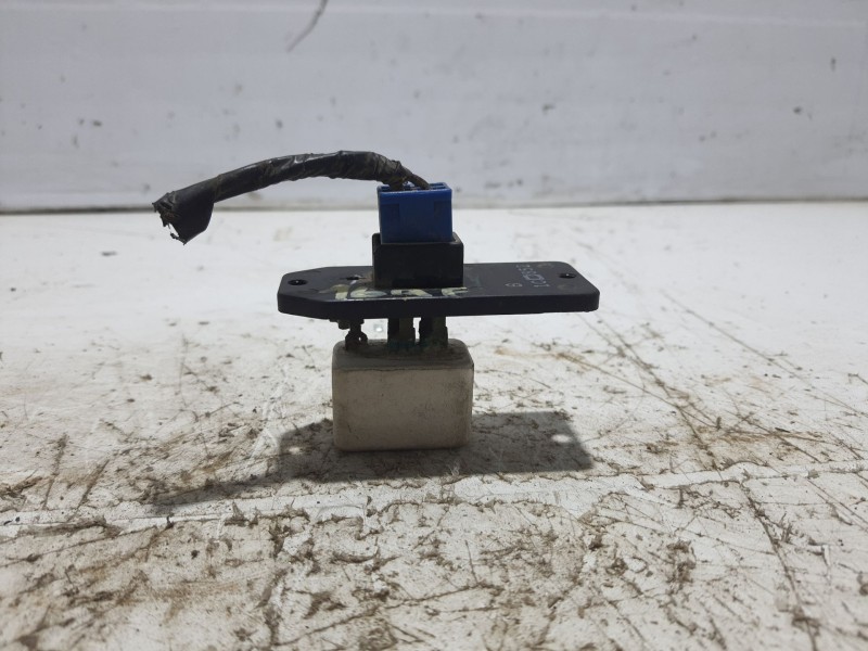 Recambio de resistencia calefaccion para mitsubishi l 200 (k6/7) 2.5 turbodiesel referencia OEM IAM 1C852  