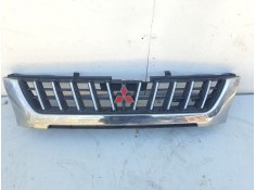 Recambio de calandra delantera de radiador para mitsubishi l 200 (k6/7) 2.5 turbodiesel referencia OEM IAM MR339880  
